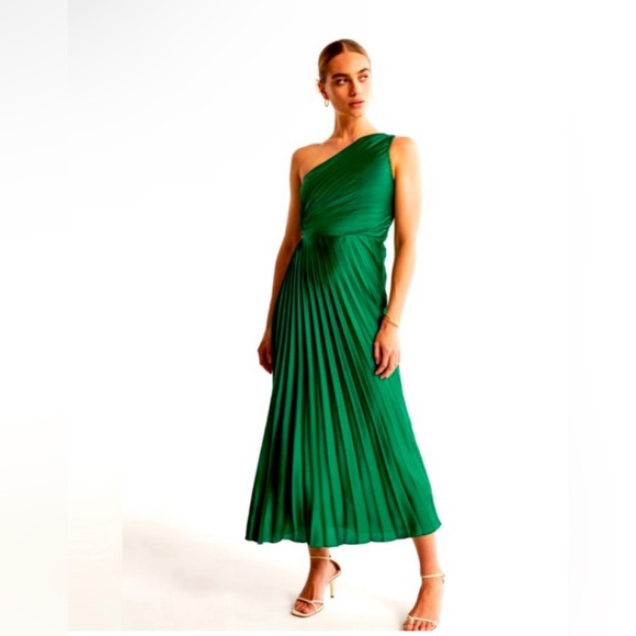 Abercrombie & Fitch Dresses & Skirts - Abercrombie and finch Giselle one shoulder green satin pleated midi dress S